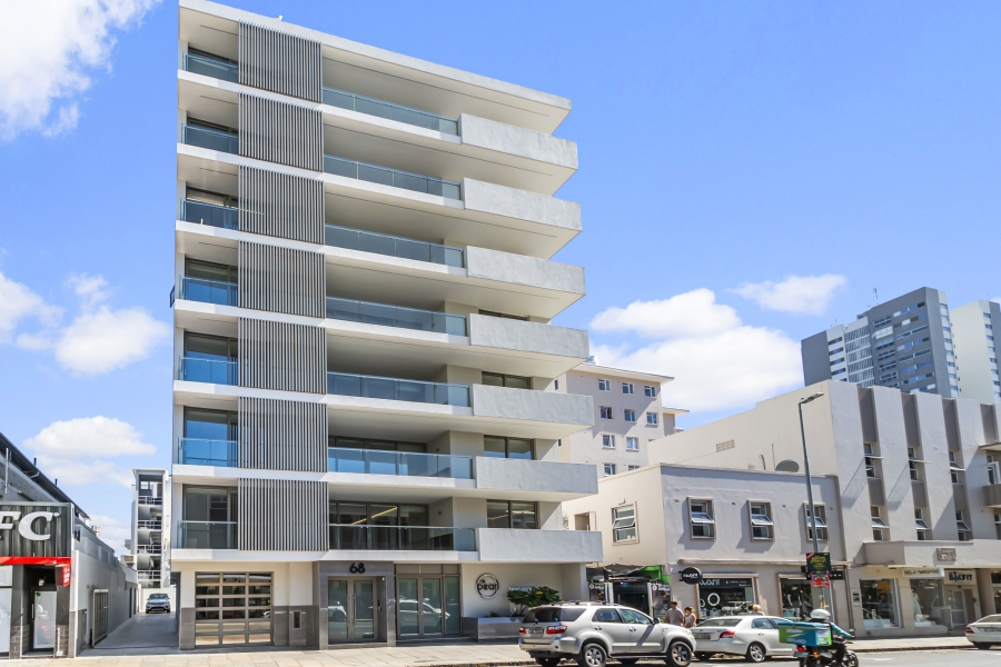 To Let 4 Bedroom Property for Rent in Sea Point Western Cape